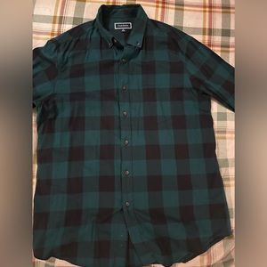Club room green plaided flannel
